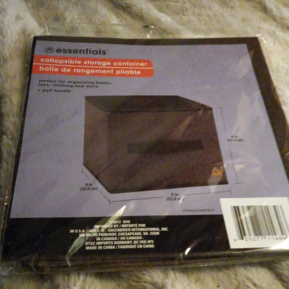 Collapsible storage containers lot of 3 packages 2 different sizes